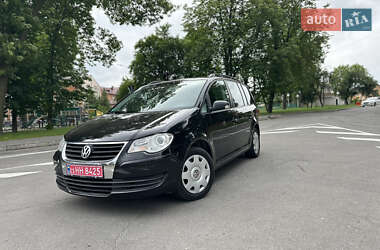 Минивэн Volkswagen Touran 2008 в 