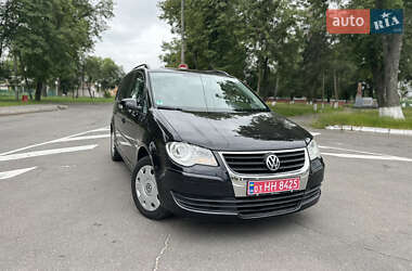 Минивэн Volkswagen Touran 2008 в 