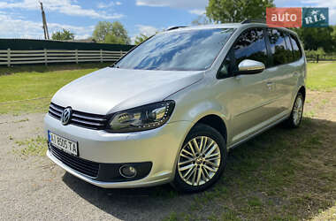 Минивэн Volkswagen Touran 2015 в 