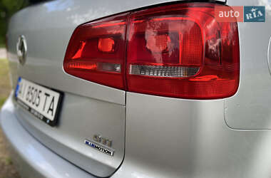 Минивэн Volkswagen Touran 2015 в 