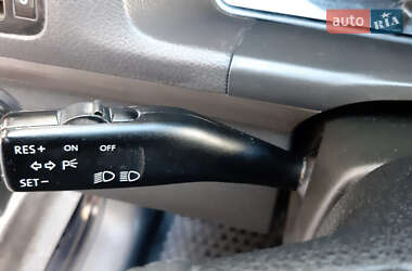 Минивэн Volkswagen Touran 2007 в 