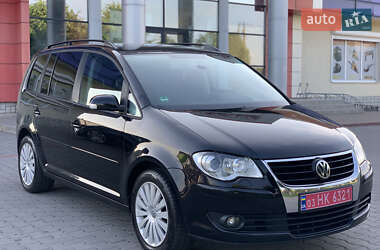 Минивэн Volkswagen Touran 2007 в Староконстантинове