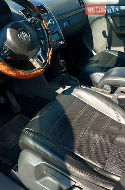 Минивэн Volkswagen Touran 2014 в 
