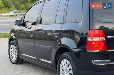 Минивэн Volkswagen Touran 2005 в 