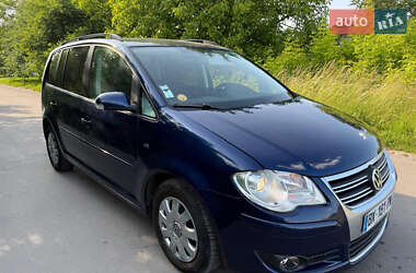 Минивэн Volkswagen Touran 2008 в Дубно