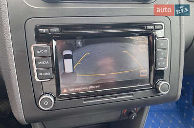 Мінівен Volkswagen Touran 2011 в 
