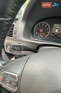 Мінівен Volkswagen Touran 2011 в 