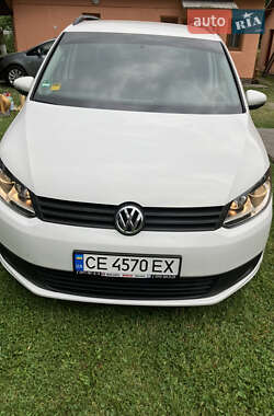 Минивэн Volkswagen Touran 2012 в 