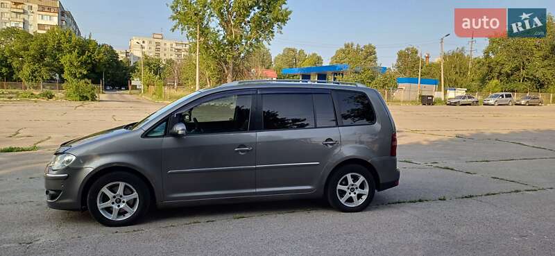 Минивэн Volkswagen Touran 2008 в Запорожье фото 10 Минивэн Volkswagen Touran 2008 в Запорожье