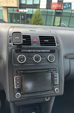 Минивэн Volkswagen Touran 2014 в 