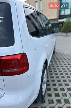 Минивэн Volkswagen Touran 2014 в 