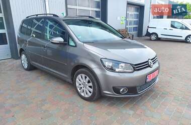 Мінівен Volkswagen Touran 2010 в Сарнах