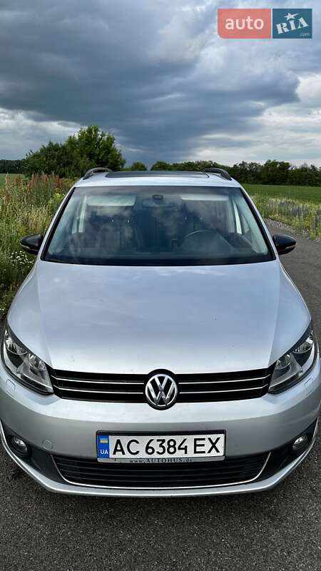 Volkswagen Touran 2012
