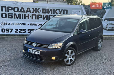 Минивэн Volkswagen Touran 2011 в Сарнах