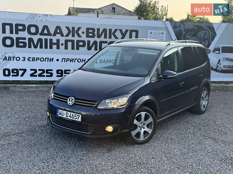 Volkswagen Touran 2011