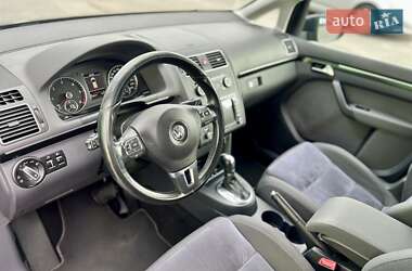 Минивэн Volkswagen Touran 2012 в 