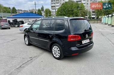 Минивэн Volkswagen Touran 2012 в 