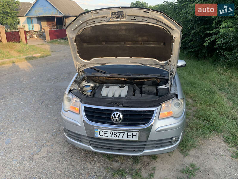 Минивэн Volkswagen Touran 2006 в Колинковцах