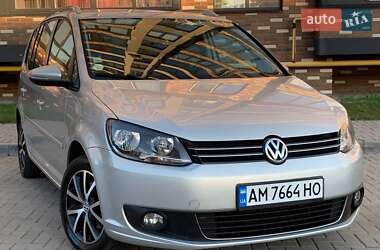 Мінівен Volkswagen Touran 2010 в Житомирі