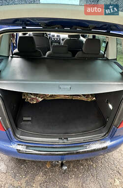 Мінівен Volkswagen Touran 2006 в 
