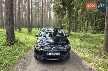 Мінівен Volkswagen Touran 2014 в 