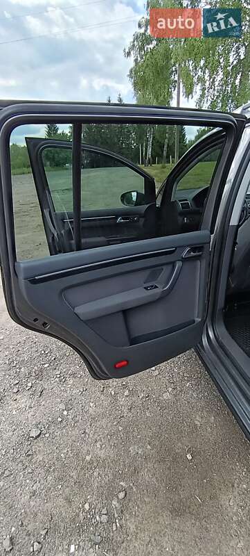 Мінівен Volkswagen Touran 2010 в Красилові