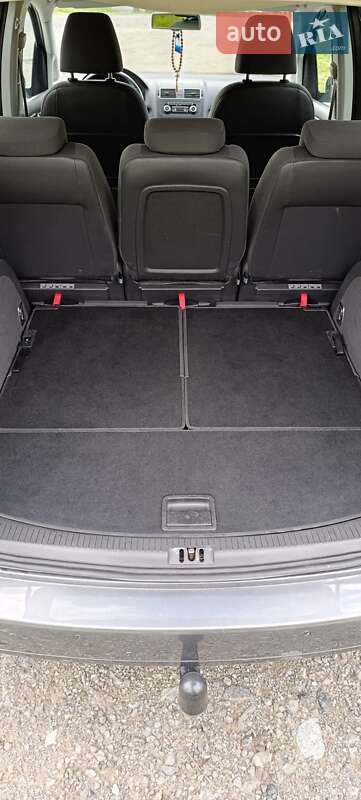 Мінівен Volkswagen Touran 2010 в Красилові