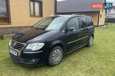 Мінівен Volkswagen Touran 2008 в Старій Вижівці