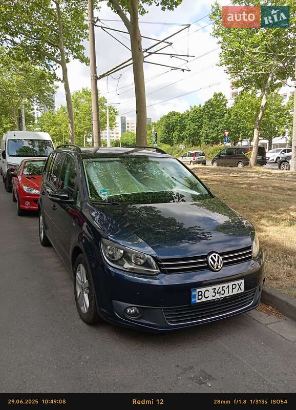 Volkswagen Touran 2012