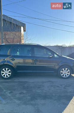 Мінівен Volkswagen Touran 2007 в Дніпрі