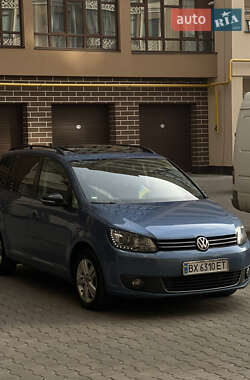 Минивэн Volkswagen Touran 2012 в 