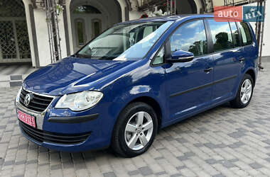 Минивэн Volkswagen Touran 2009 в Белой Церкви