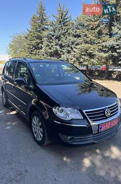 Минивэн Volkswagen Touran 2010 в Вознесенске