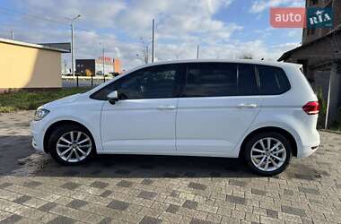 Мікровен Volkswagen Touran 2017 в Рівному
