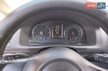 Минивэн Volkswagen Touran 2012 в Мукачево