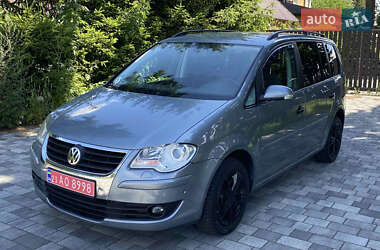 Минивэн Volkswagen Touran 2009 в Вознесенске