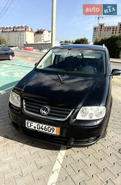 Минивэн Volkswagen Touran 2005 в Луцке