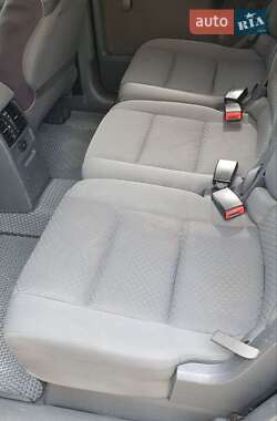 Мінівен Volkswagen Touran 2006 в 
