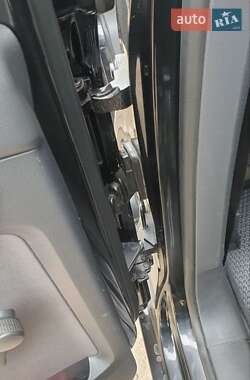 Мінівен Volkswagen Touran 2006 в 