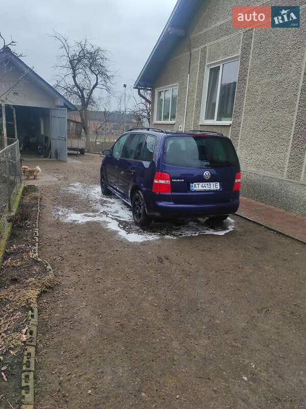 Мінівен Volkswagen Touran 2005 в Івано-Франківську