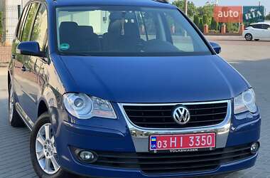 Минивэн Volkswagen Touran 2010 в Одессе