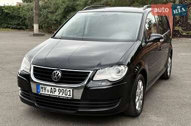 Минивэн Volkswagen Touran 2009 в Виннице