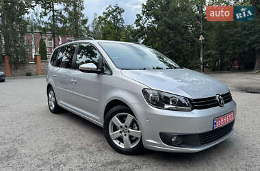 Мінівен Volkswagen Touran 2012 в Києві