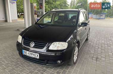 Минивэн Volkswagen Touran 2004 в Николаеве