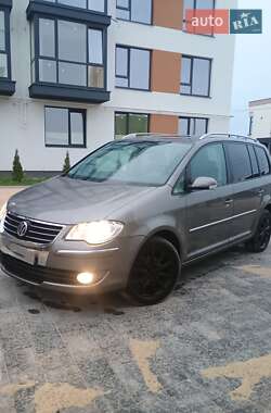 Минивэн Volkswagen Touran 2008 в 