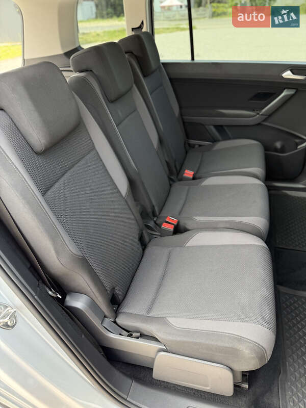 Микровэн Volkswagen Touran 2018 в Самборе фото 19 Микровэн Volkswagen Touran 2018 в Самборе