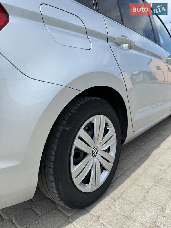 Микровэн Volkswagen Touran 2018 в Самборе фото 42 Микровэн Volkswagen Touran 2018 в Самборе