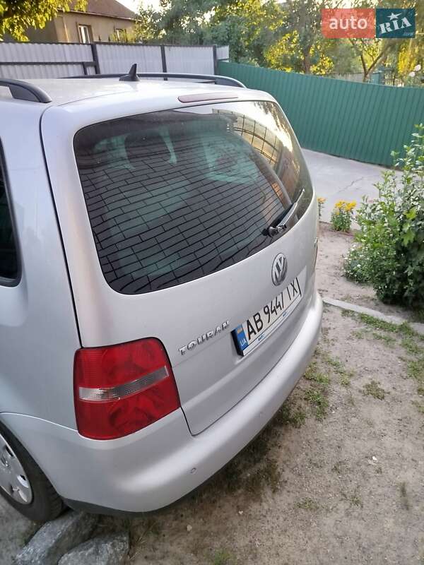 Минивэн Volkswagen Touran 2004 в Гайсине