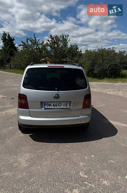 Минивэн Volkswagen Touran 2003 в 