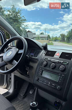 Минивэн Volkswagen Touran 2003 в 